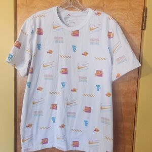 Nike Men's Graphic T-Shirt